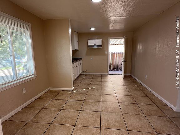 2nd image of 1004 El Tejon Ave