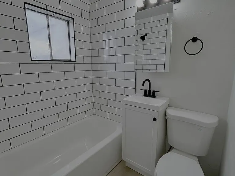 82 E Gregson Ave — Photo 6