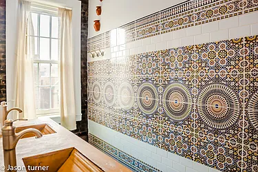 Rented by Level Group