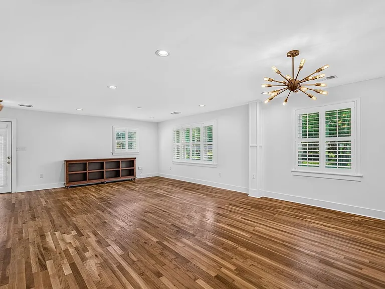 1118 Browning Rd — Photo 11