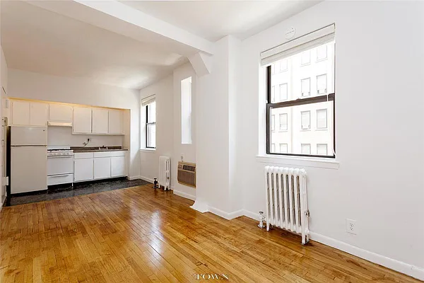 Rented by Compass | media 9