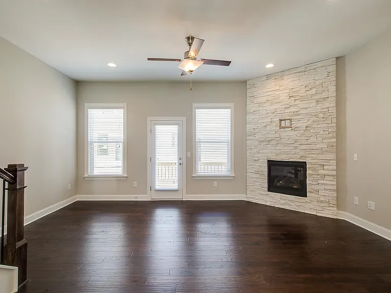 2044 Rockledge Rd NE — Photo 10