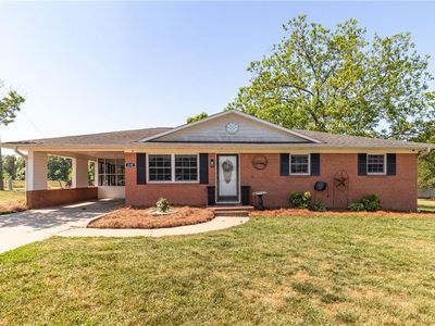 230 Hill Ln, Lexington, NC, 27295