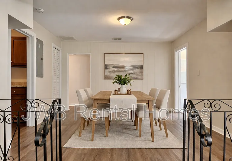 214 Santa Barbara Ave — Photo 6