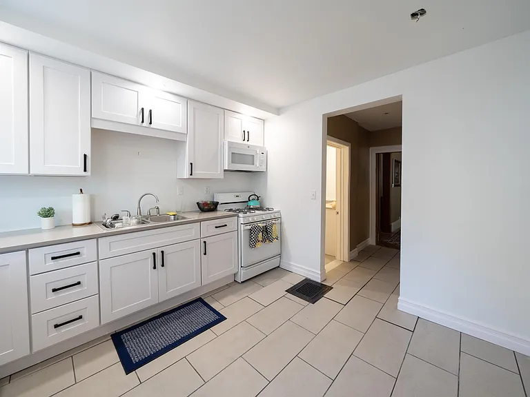 541 Coit Ave NE #1 — Photo 12