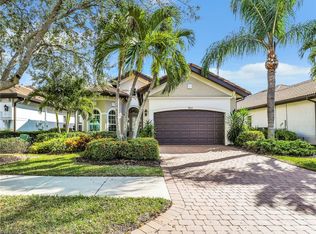 7864 Valencia Ct, Naples, FL 34113