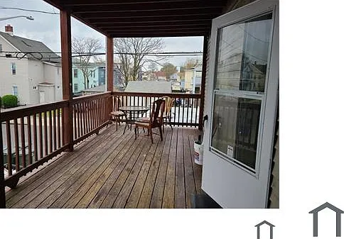 3 bed, 1300 sqft, $1,950 — Photo 1