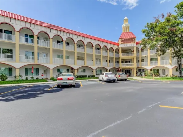 2430 Florentine Way APT 8, Clearwater, FL 33763