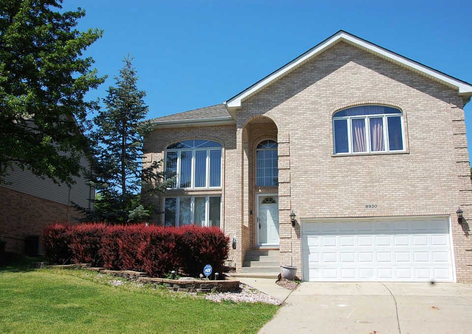 1st image of 8930 Golden Oak Ct