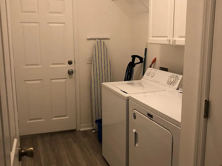2527 Privada Dr — Photo 21