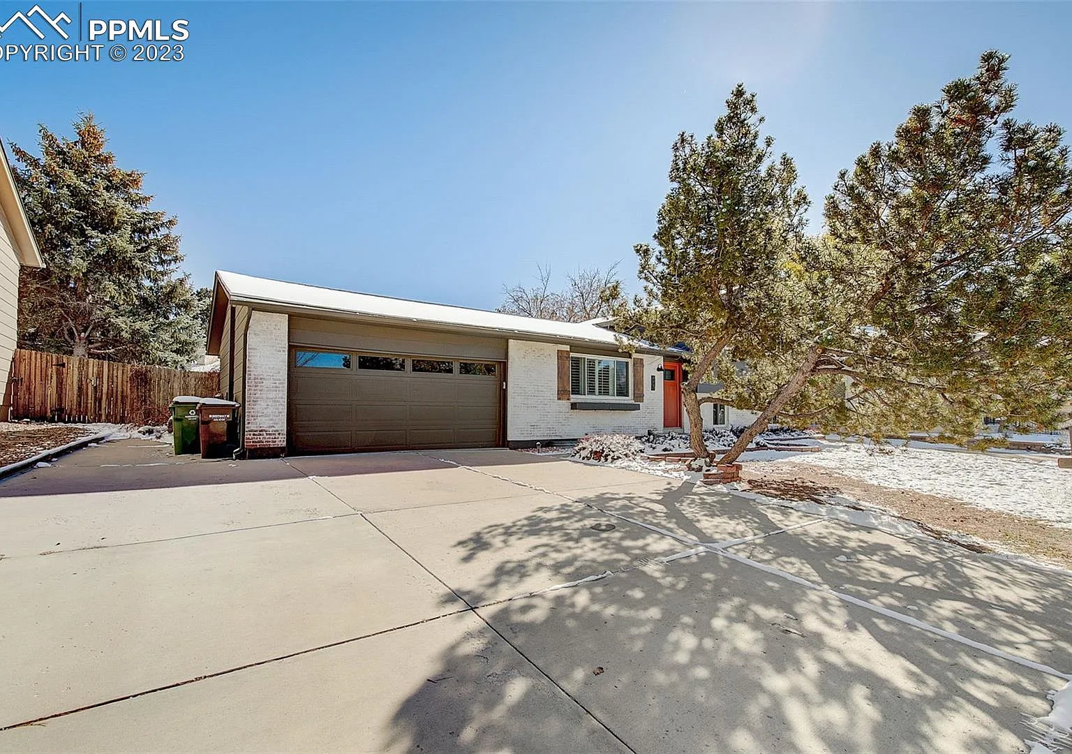 4447 Ranch Cir — Photo 2