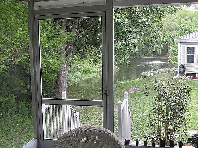 1st image of 714 Oak Blvd