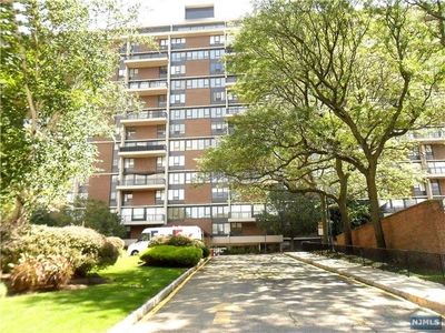 2 Horizon Rd #1032, Fort Lee, NJ, 07024