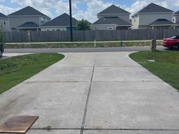 11827 Palmdate St, Houston, TX 77034