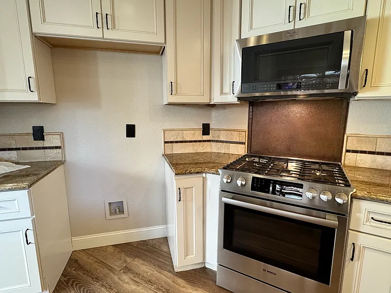 7423 Fireweed Cir — Photo 11