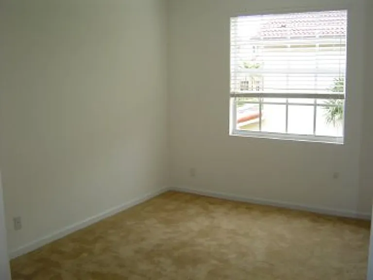 4809 N Wickham Cir #B — Photo 4