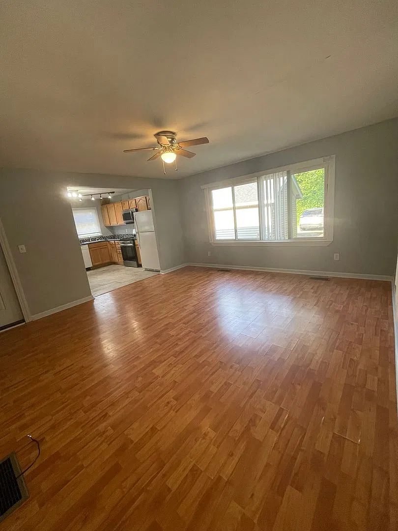 113 Ballard St. — Photo 4