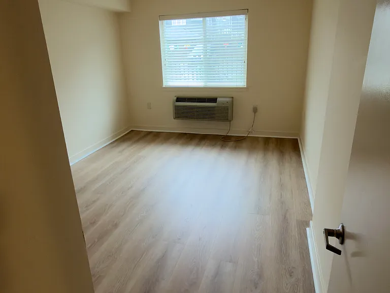6925 Georgia Ave N.W — Photo 21