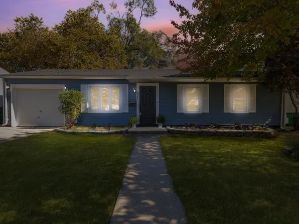 621 Montrose Dr, Romeoville, IL 60446