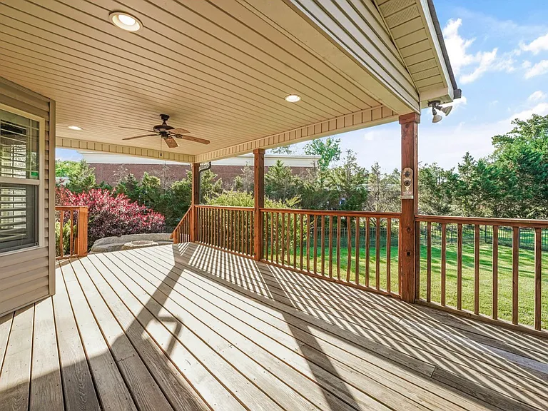 12306 Blacksburg Ln — Photo 9