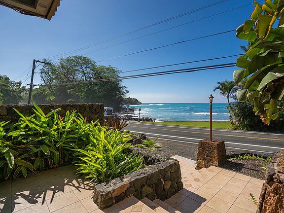 3rd image of 76-6283 Alii Dr APT A404