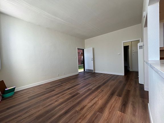 3rd image of 1661 W 182nd St #61-01