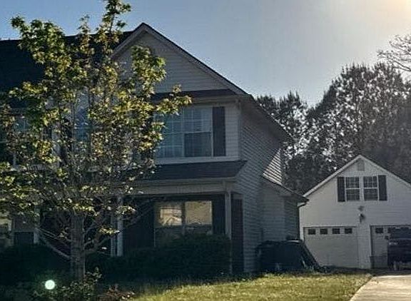 2nd image of 12103 N Hill Ct