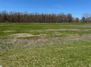 1 S Ruby Ln, Lake Leelanau, MI 49653