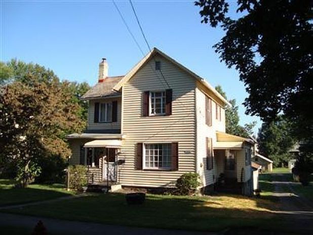 1st image of 316 E Main St