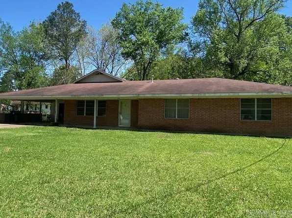 628 E Olive St, Prescott, AR 71857