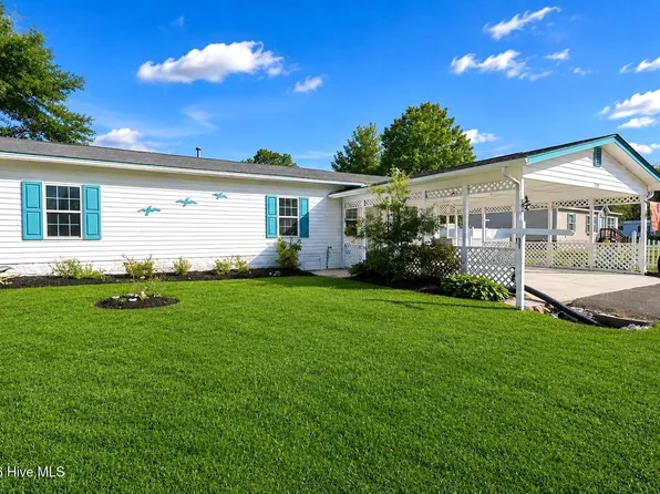 324 Cypress Avenue, Holly Ridge, NC 28445