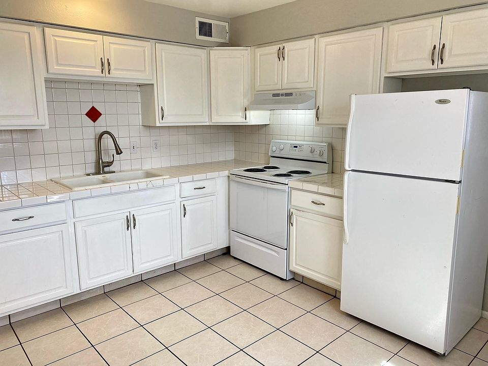 1st image of 7028 N 76th Ave APT 1