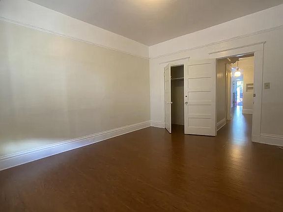 5th image of 247 San Carlos St