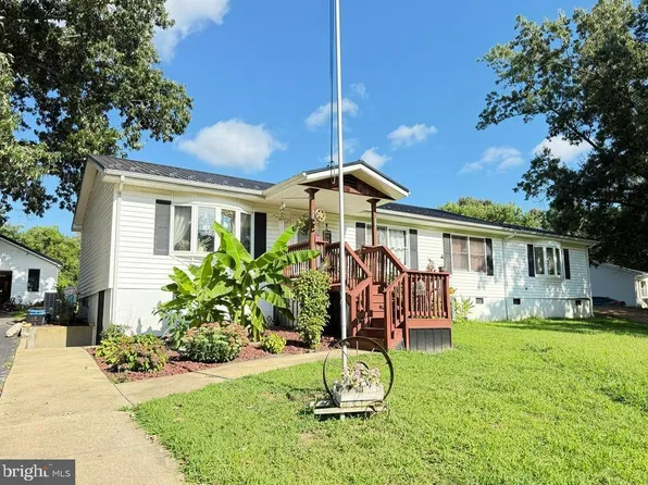 26884 Dogwood Ln, Mechanicsville, MD 20659