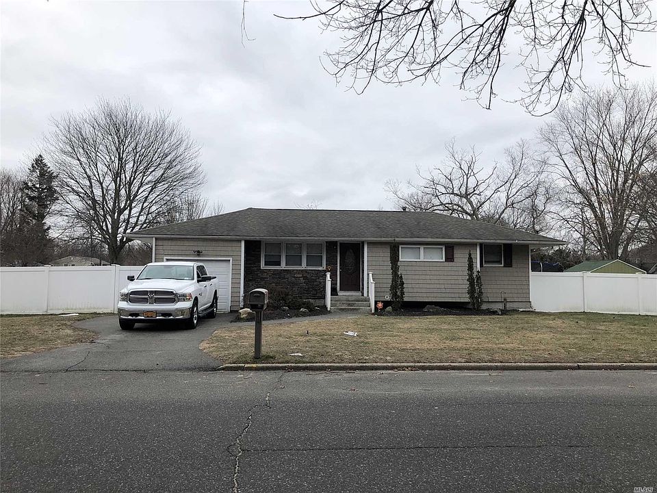 1st image of 28 Henry Ave