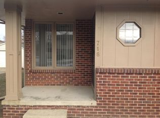 718 NE 6th St, Ankeny, IA 50021