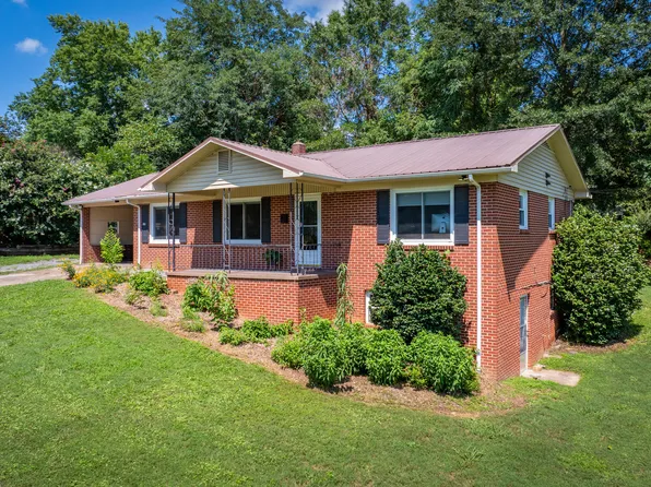 214 Howard St, Morganton, NC 28655