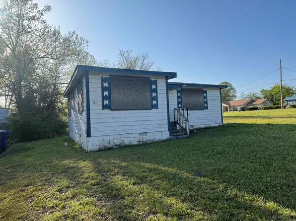 1265 Factory St, Conway, AR 72032