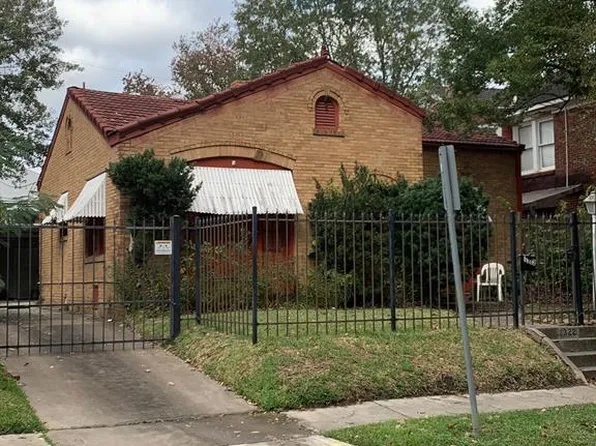 1322 W Pierce St, Houston, TX 77019