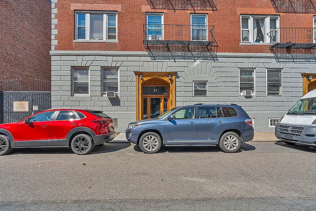 2 bed, 900 sqft, $2,500 — Photo 4