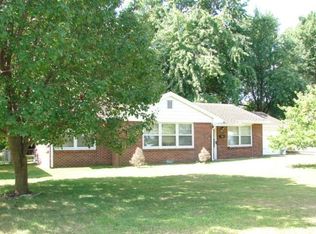 2052 E Cinderella St, Springfield, MO 65804