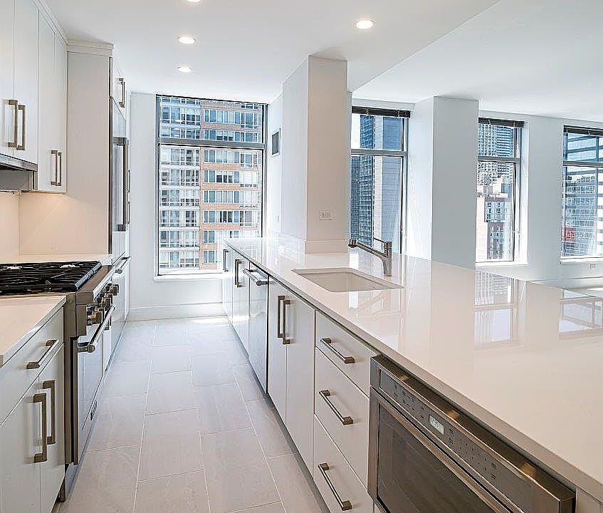 1st image of 250 E 54th St APT 26F