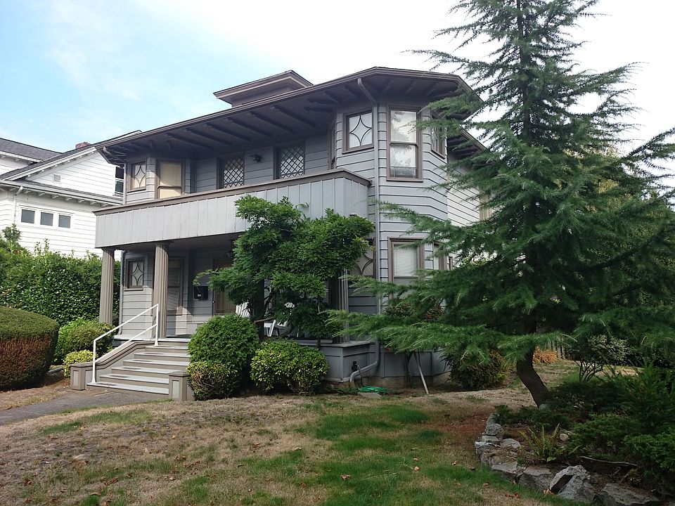 2nd image of 1102 16th Ave E