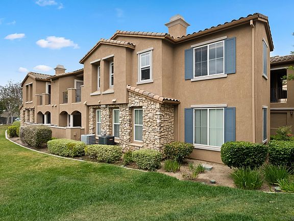 3rd image of 12680 Creekview Dr