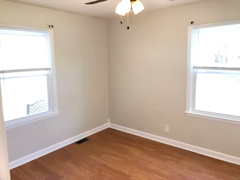 802 N Pinecrest Ave — Photo 5