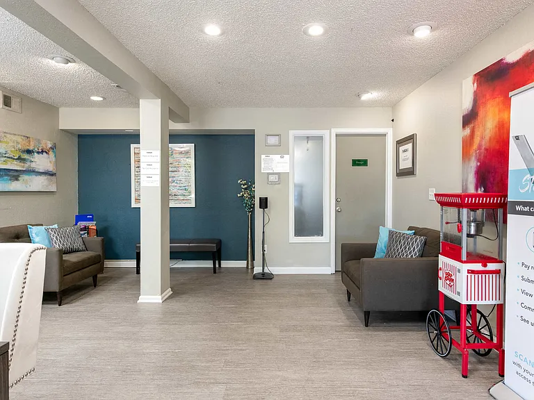 Cambrian Apartments — Photo 27