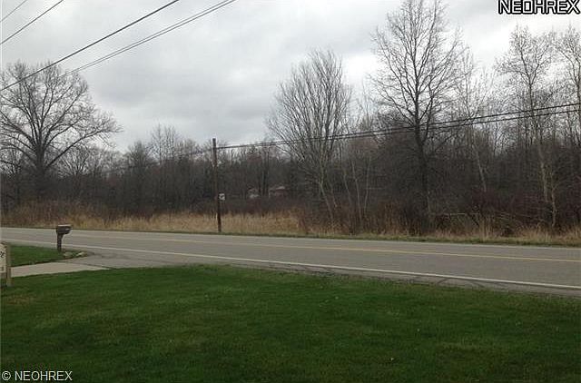 2nd image of 2824 Tallmadge Rd