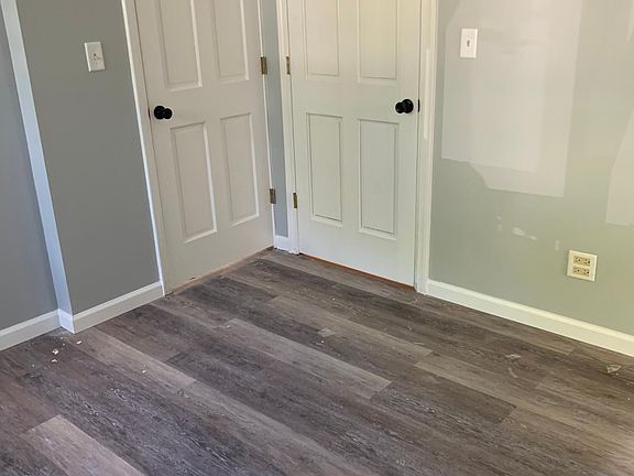4th image of 813 Durham Ln