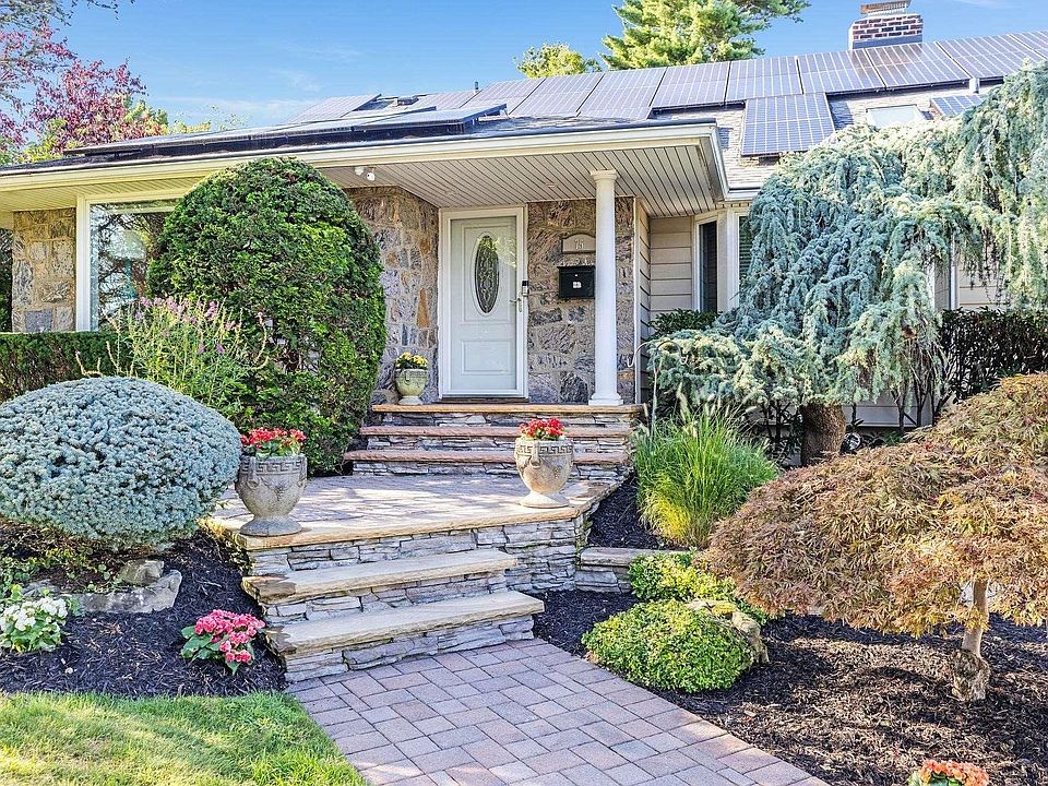 1st image of 75 Birchwood Park Drive