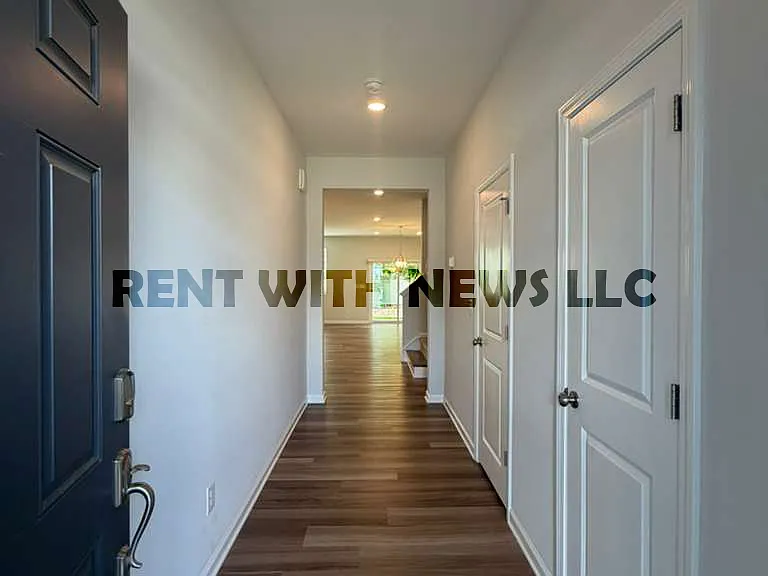 115 Hunston Dr — Photo 14